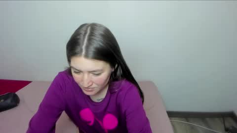 Snapshot of tesa_cute chatting on 04.30.26 tesa online show from 04.30.26