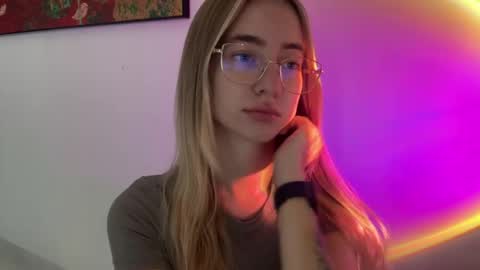 Snapshot of tessa_calmness chatting on 05.15.26 tessa_calmness online show from 05.15.26