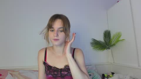 Snapshot of tessa_shy_ chatting on 06.30.26 tessa_shy_ online show from 06.30.26