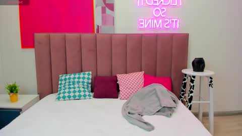 Snapshot of tessaadorable chatting on 10.20.25 Tessa 3 online show from 10.20.25