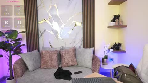 Tessa Fox online show from 01.10.26