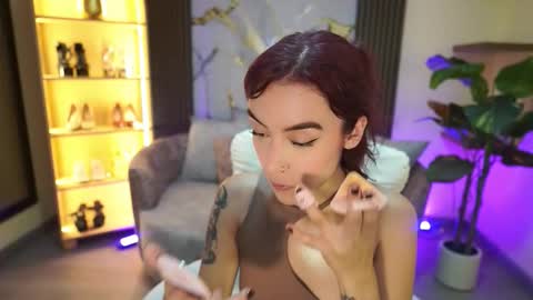 Tessa Fox online show from 02.24.26