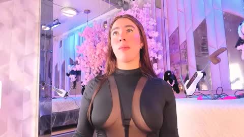  TESSA COOPER1  online show from 11.06.25