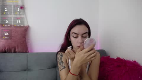 Snapshot of tessafoxie chatting on 05.22.26 Tessa foxie online show from 05.22.26