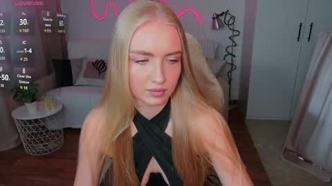 TessaHamilton online show from 04.28.26