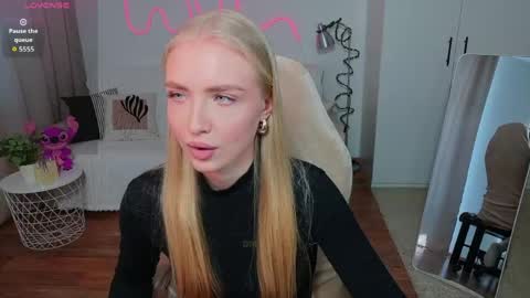 TessaHamilton online show from 05.03.26