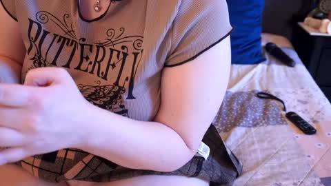 Snapshot of tessawinter chatting on 04.08.26 Tessa online show from 04.08.26