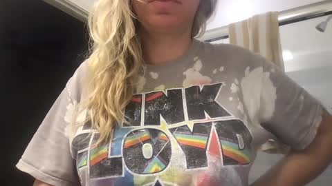 Daphne Summers online show from 10.03.25