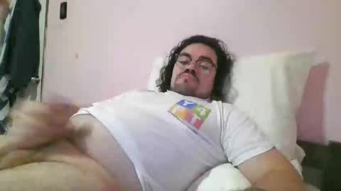 Snapshot of tezeria chatting on 10.21.25 Tezeex online show from 10.21.25