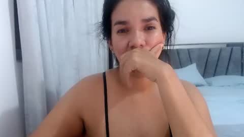 Snapshot of tezza_smith chatting on 07.17.26 tezza smith online show from 07.17.26