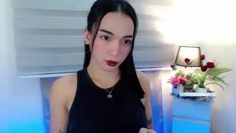 Snapshot of tgirl_jasmine1 chatting on 12.16.25 Vanessa online show from 12.16.25