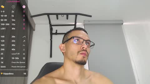 Snapshot of th_russ chatting on 01.14.25 INSTAGRAM Th1rss online show from 01.14.25