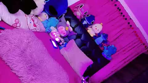 Thalia Girl online show from 02.07.26