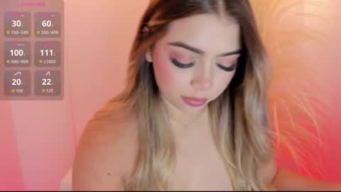 Snapshot of thaliafox_ chatting on 10.03.25 Thalia online show from 10.03.25