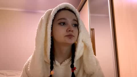 Yumi online show from 02.06.26