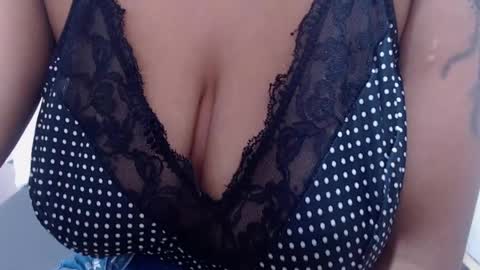  Thalia  online show from 04.15.26