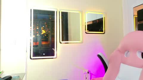 thamara_roberts online show from 07.28.26