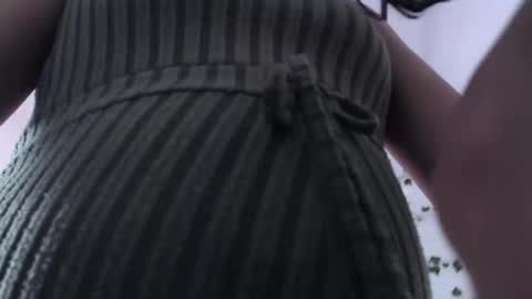   online show from 10.04.25