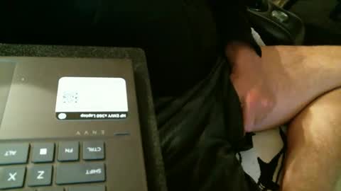 Snapshot of thameslee chatting on 12.20.24 Thames online show from 12.20.24