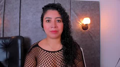 thara webstter online show from 04.28.26