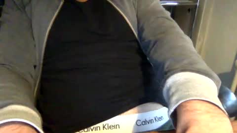 Snapshot of that_thing20 chatting on 03.11.25 that_thing20 online show from 03.11.25