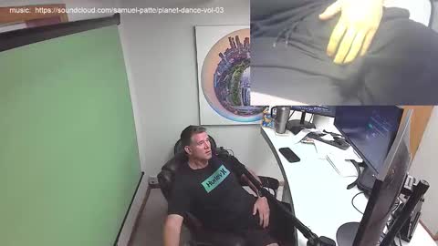 Snapshot of thaterkman chatting on 10.27.25 thaterkman online show from 10.27.25