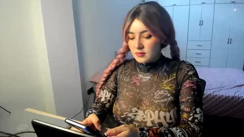 Snapshot of thatgirl2003 chatting on 03.03.25   online show from 03.03.25