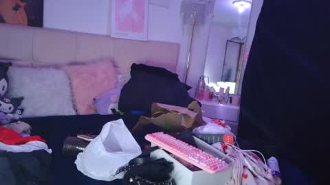   online show from 05.25.26