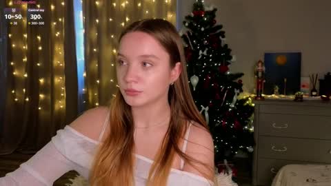 Snapshot of thatonerabbit chatting on 12.20.25 Alice online show from 12.20.25