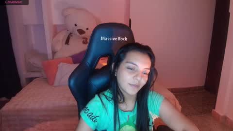 Snapshot of thays_mawakye01 chatting on 03.19.26 Paola online show from 03.19.26