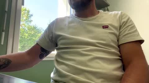 Snapshot of thco chatting on 09.30.25 thco online show from 09.30.25