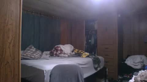 Snapshot of the4stringmotha chatting on 10.17.25 BiggerINalaska online show from 10.17.25