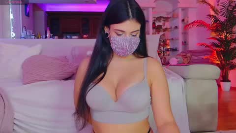 Snapshot of the__sabenna chatting on 04.01.26 Madina online show from 04.01.26