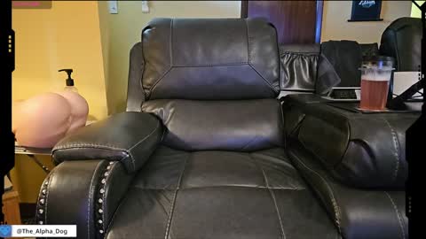 Snapshot of the_alpha_dog_xxx chatting on 02.01.25 the_alpha_dog_xxx online show from 02.01.25