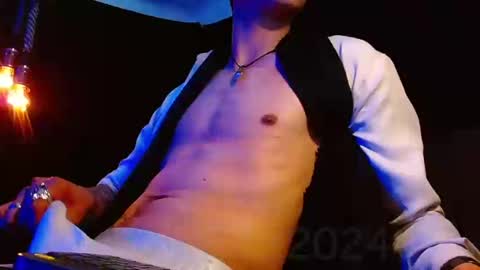 GIORGGIO online show from 12.31.24