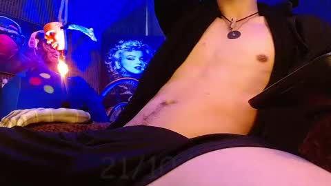 GIORGGIO online show from 10.21.25