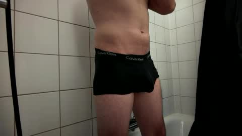 Snapshot of the_delicious_19 chatting on 02.21.26 the_delicious_19 online show from 02.21.26