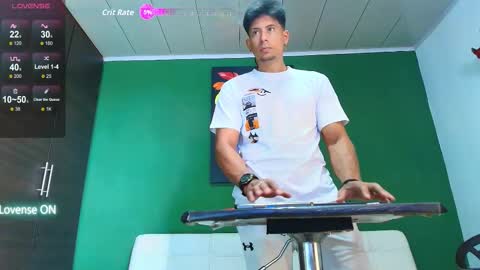 SCOTT  THEO  KAMERON  GENDERSON online show from 10.01.25