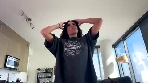 the_isa_bella online show from 12.20.25