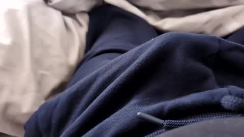 Snapshot of the_one_who_is_small chatting on 12.06.24 TheOne online show from 12.06.24