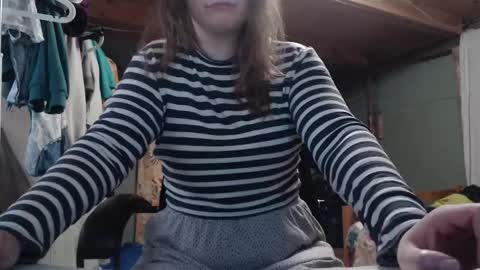 Snapshot of the_prettywondder chatting on 10.07.25 Ekye online show from 10.07.25