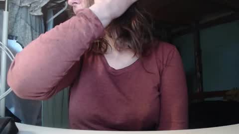 Snapshot of the_prettywondder chatting on 10.15.25 Ekye online show from 10.15.25