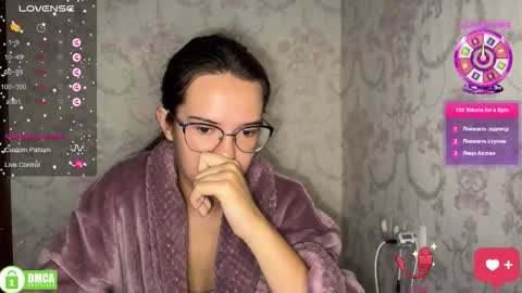 Snapshot of the_princese chatting on 09.30.25 Alice online show from 09.30.25