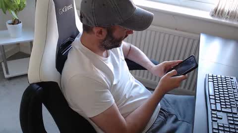 Snapshot of the_sensual_masturwait chatting on 09.09.25 the_sensual_masturwait online show from 09.09.25