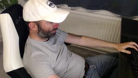 Snapshot of the_sensual_masturwait chatting on 09.20.25 the_sensual_masturwait online show from 09.20.25