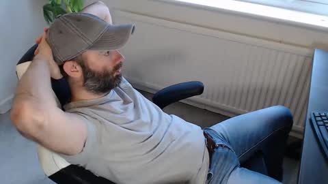 Snapshot of the_sensual_masturwait chatting on 09.28.25 the_sensual_masturwait online show from 09.28.25