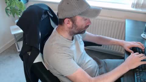 Snapshot of the_sensual_masturwait chatting on 10.08.25 the_sensual_masturwait online show from 10.08.25