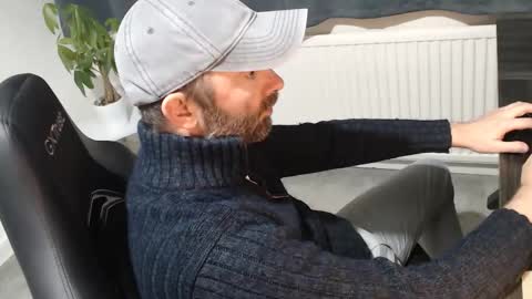 Snapshot of the_sensual_masturwait chatting on 10.15.25 the_sensual_masturwait online show from 10.15.25