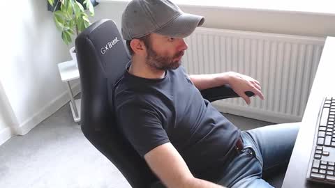 Snapshot of the_sensual_masturwait chatting on 10.30.25 the_sensual_masturwait online show from 10.30.25