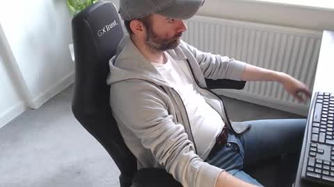 Snapshot of the_sensual_masturwait chatting on 11.01.25 the_sensual_masturwait online show from 11.01.25